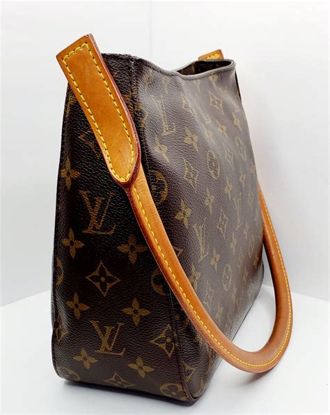 geantă louis vuitton|loop bag louis vuitton.